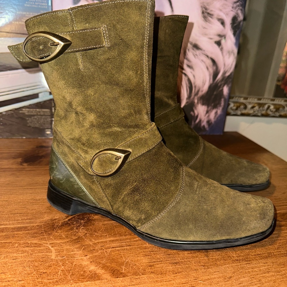 Naot Olive Green Suede Ankle Boots
